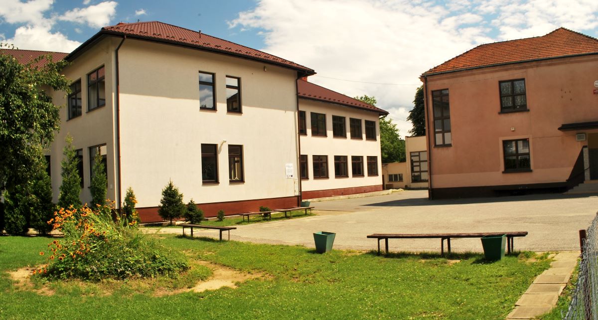 Szkoła Podstawowa w Jazowsku
