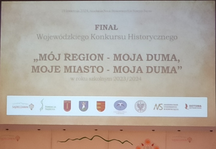 Napis "Finał Wojewódzkiego Konkursu Historycznego "Mój region - moja duma, moje miasto - moja duma".