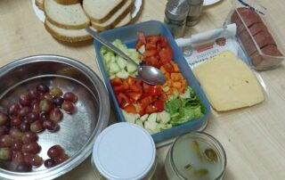 Śniadanie, przygotowane przez uczniów.