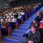 Zdjęcie zgromadzonych osób