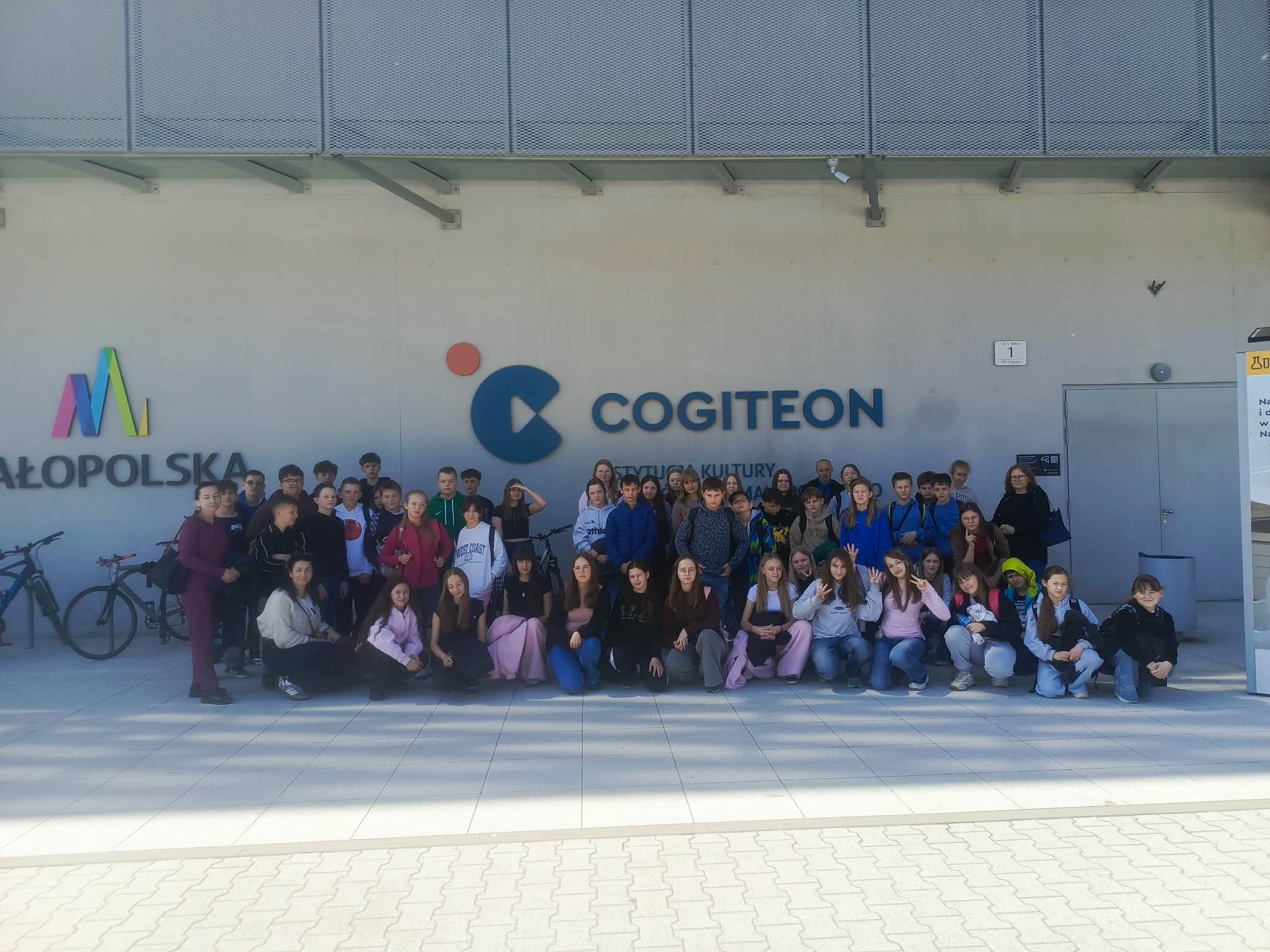 Wycieczka uczniów klas 0-8 do Centrum Nauki Cogiteon