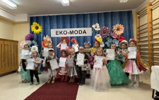 Zdjęcie zbiorowe uczestników