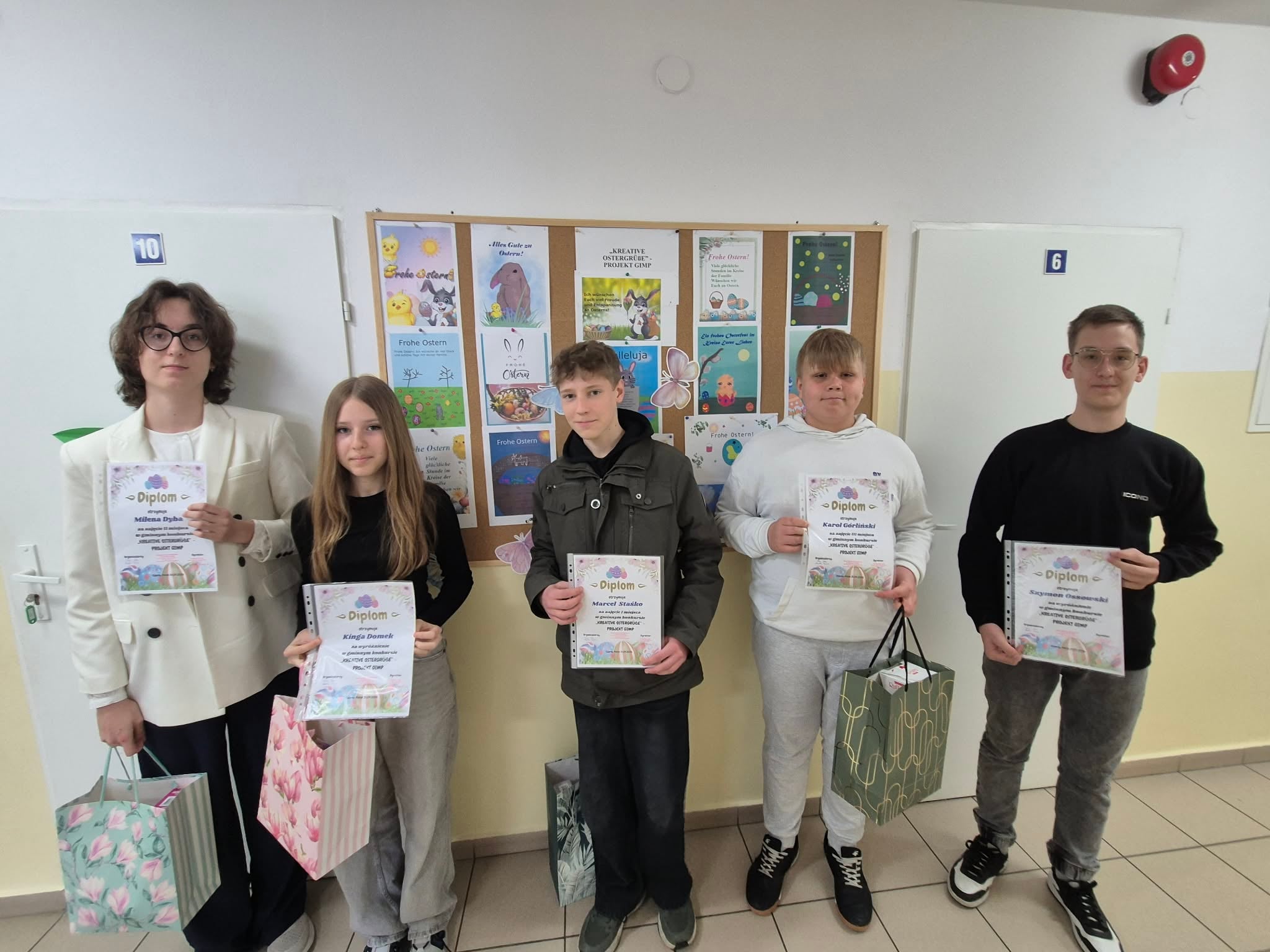 Zdjęcie zbiorowe laureatów