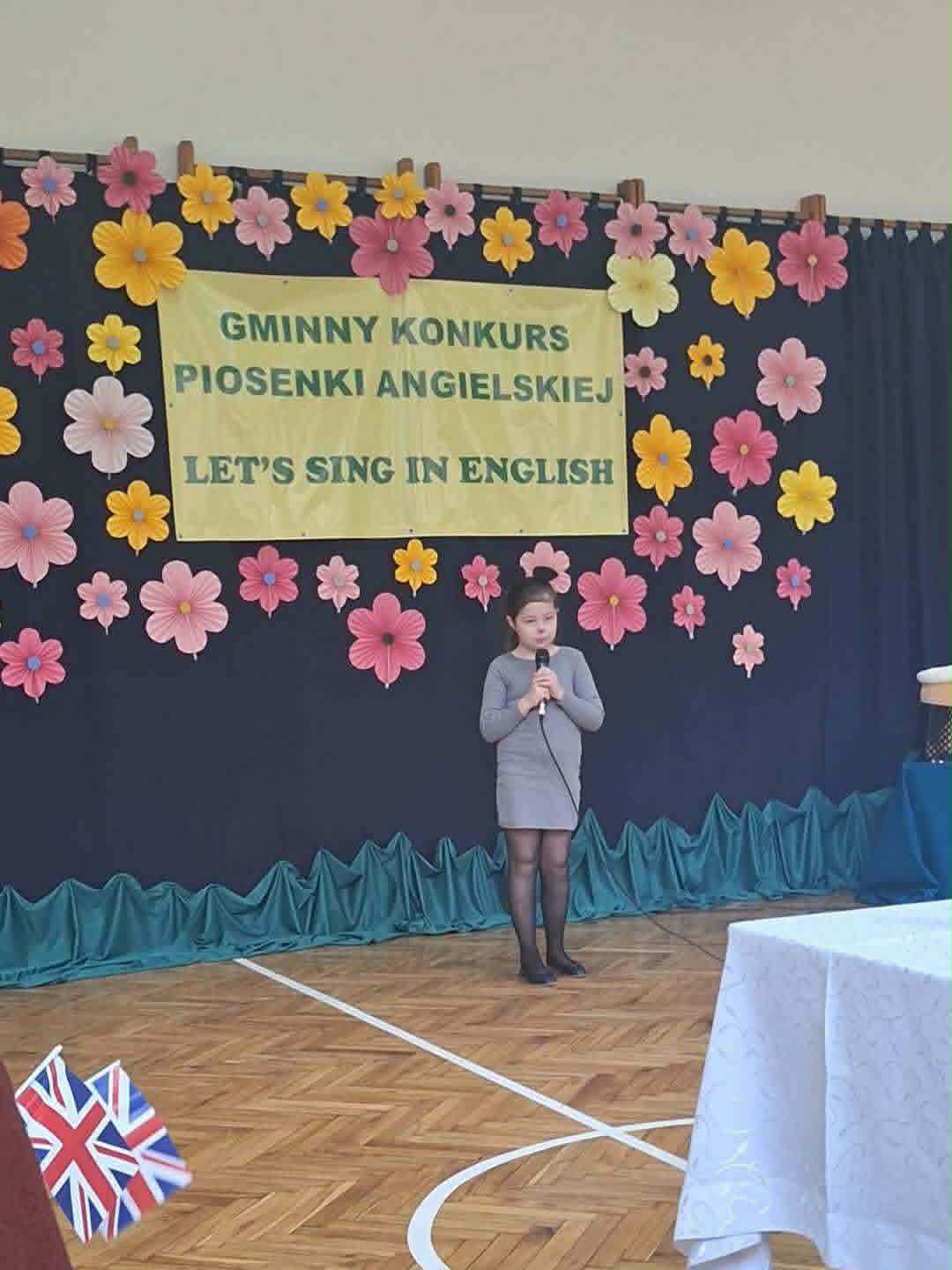 Reprezentantka naszej szkoły w VIII Gminnym Konkursie Piosenki Angielskiej „Let’s Sing in English”